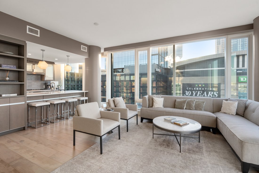 Condo in Boston, Massachusetts, United States 1 - 17598208