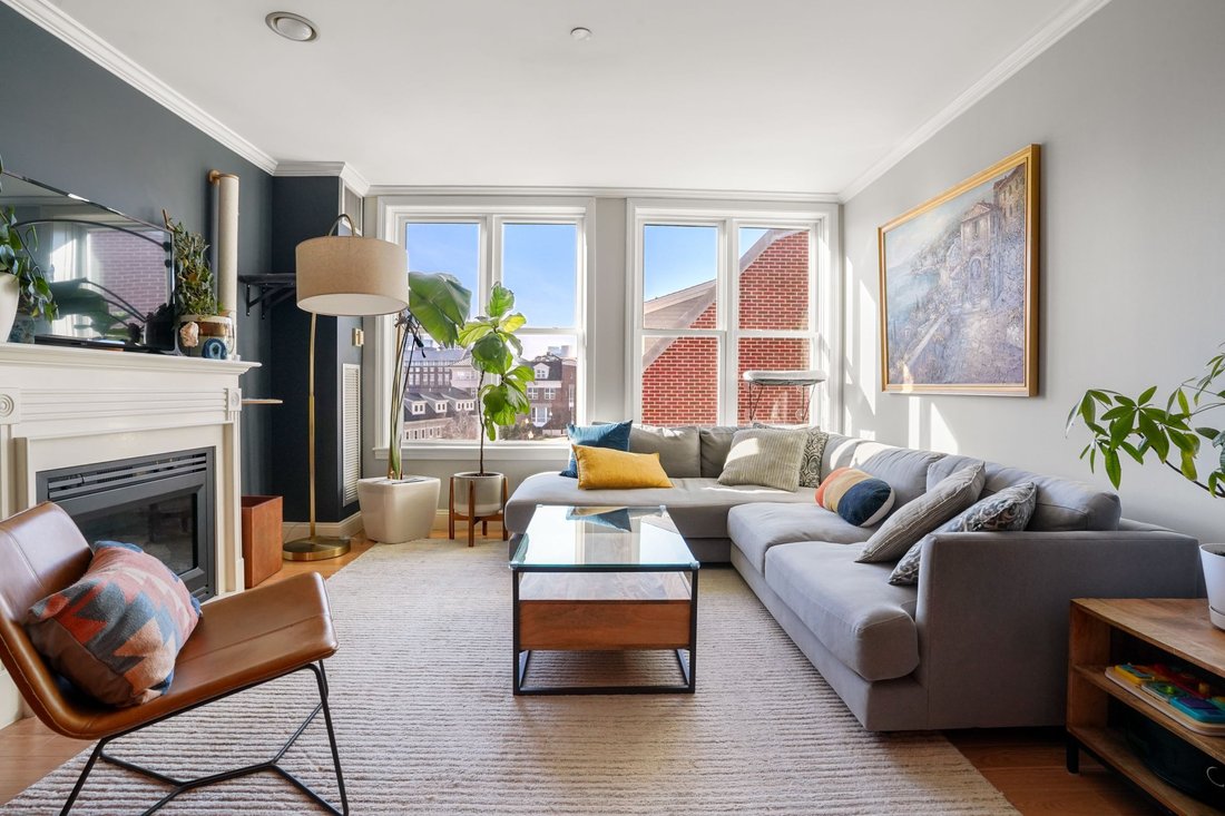 Condo in Boston, Massachusetts, United States 2 - 17598201
