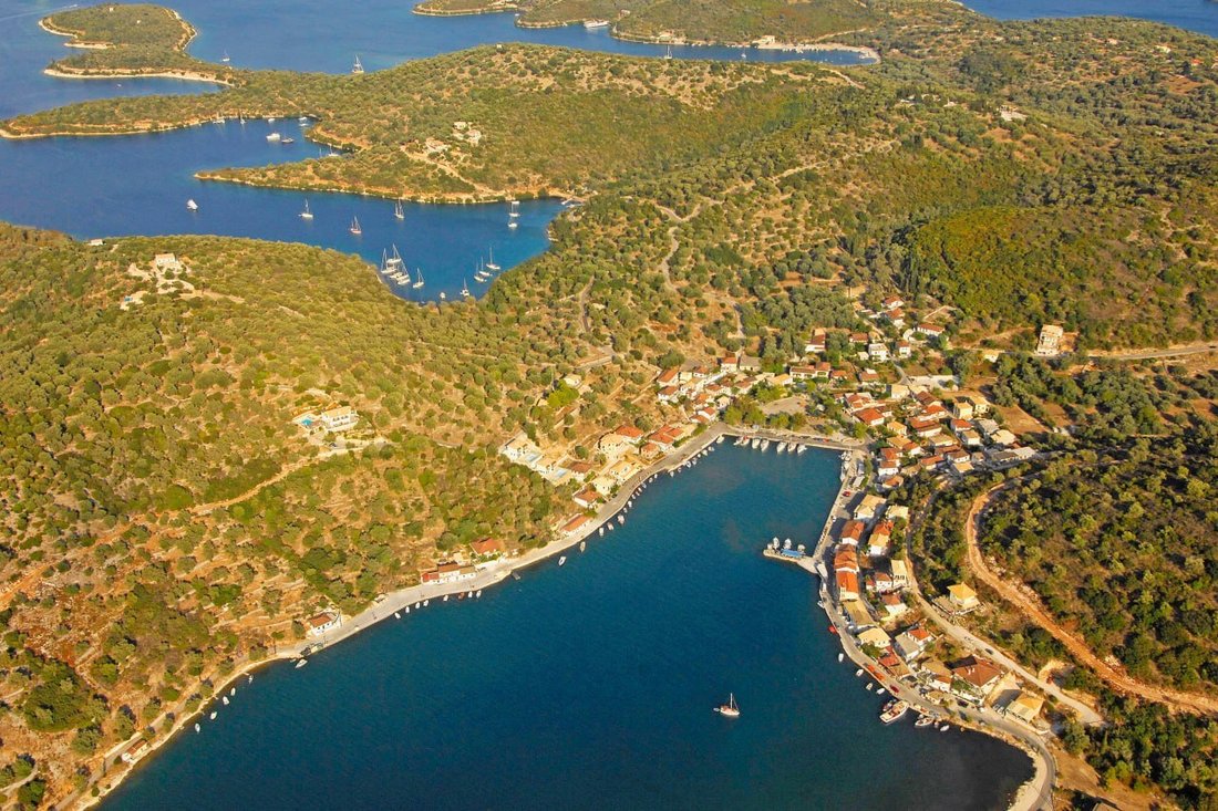Land in Meganisi, Peloponnese, Western Greece and the Ionian, Greece 2 - 17598238