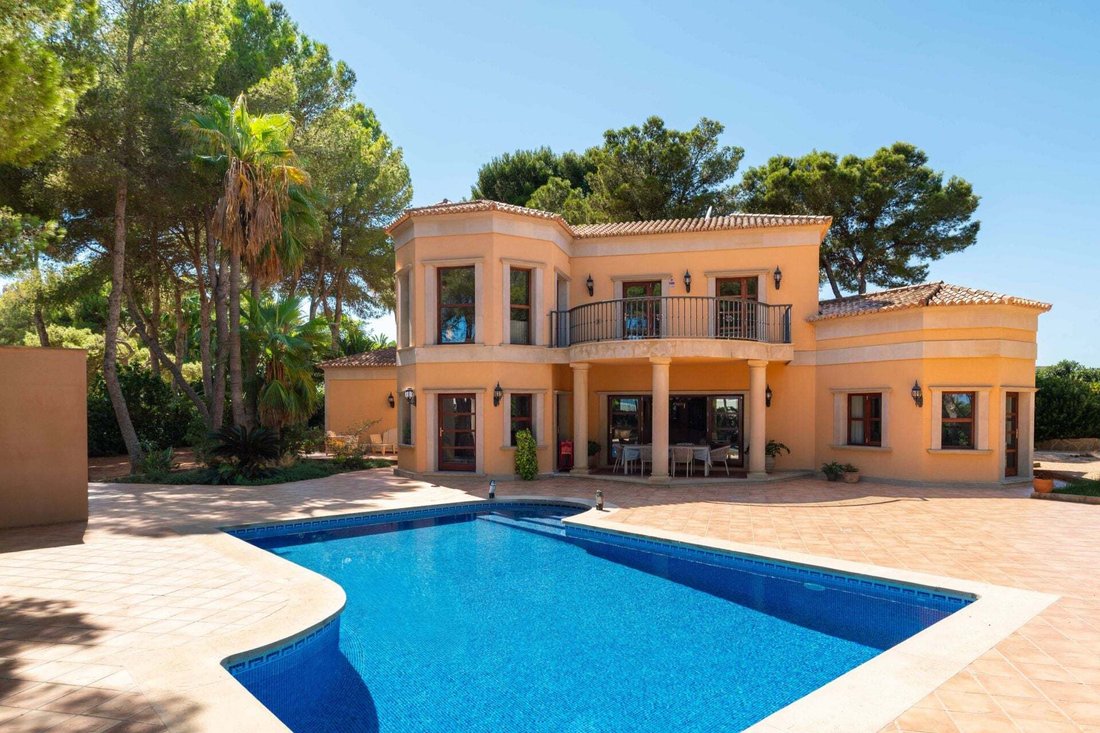 Villa in Sol de Mallorca, Calvia, Balearic Islands 1 - 17598327