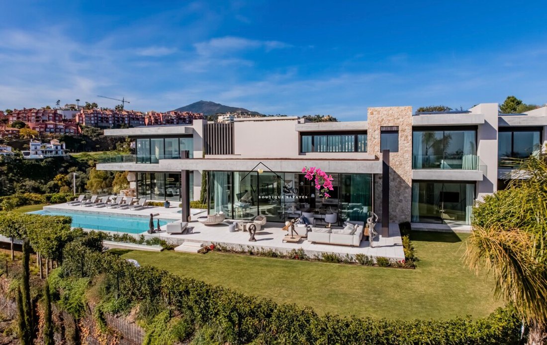 Villa in La Quinta, Benahavis, Andalusia 4 - 17600097