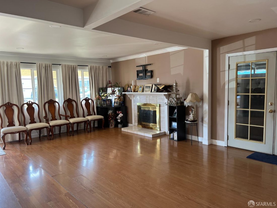 House in South San Francisco, California, United States 3 - 17598780