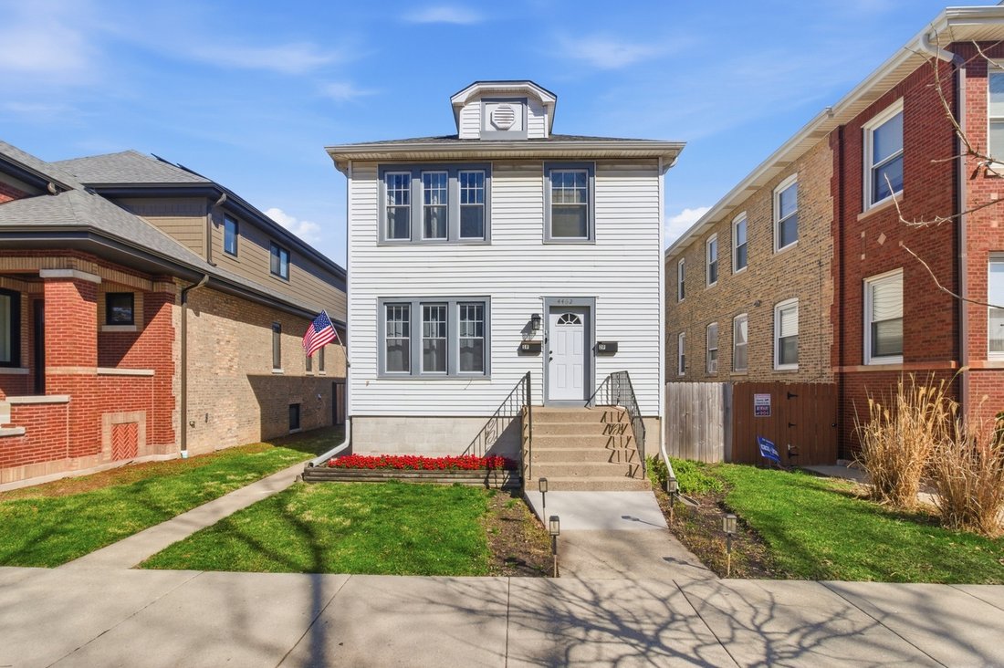 Chicago, Illinois, United States 1 - 17608386