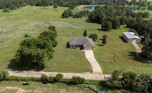 House in Thorndale, Texas, United States 1