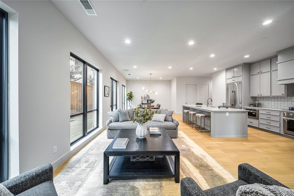 Condo in Dallas, Texas, United States 2 - 17610842