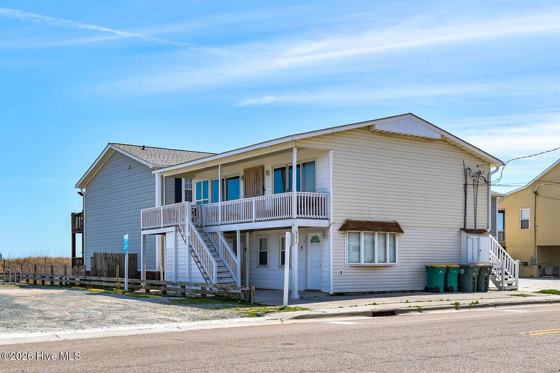 Townhouse in Kure Beach, North Carolina, United States 1 - 17606276