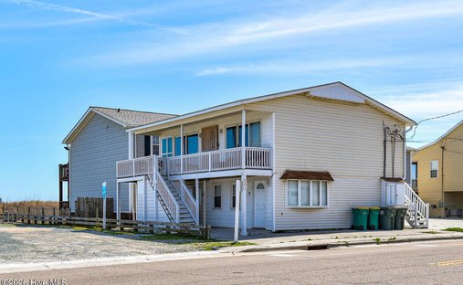 Townhouse in Kure Beach, North Carolina, United States 1