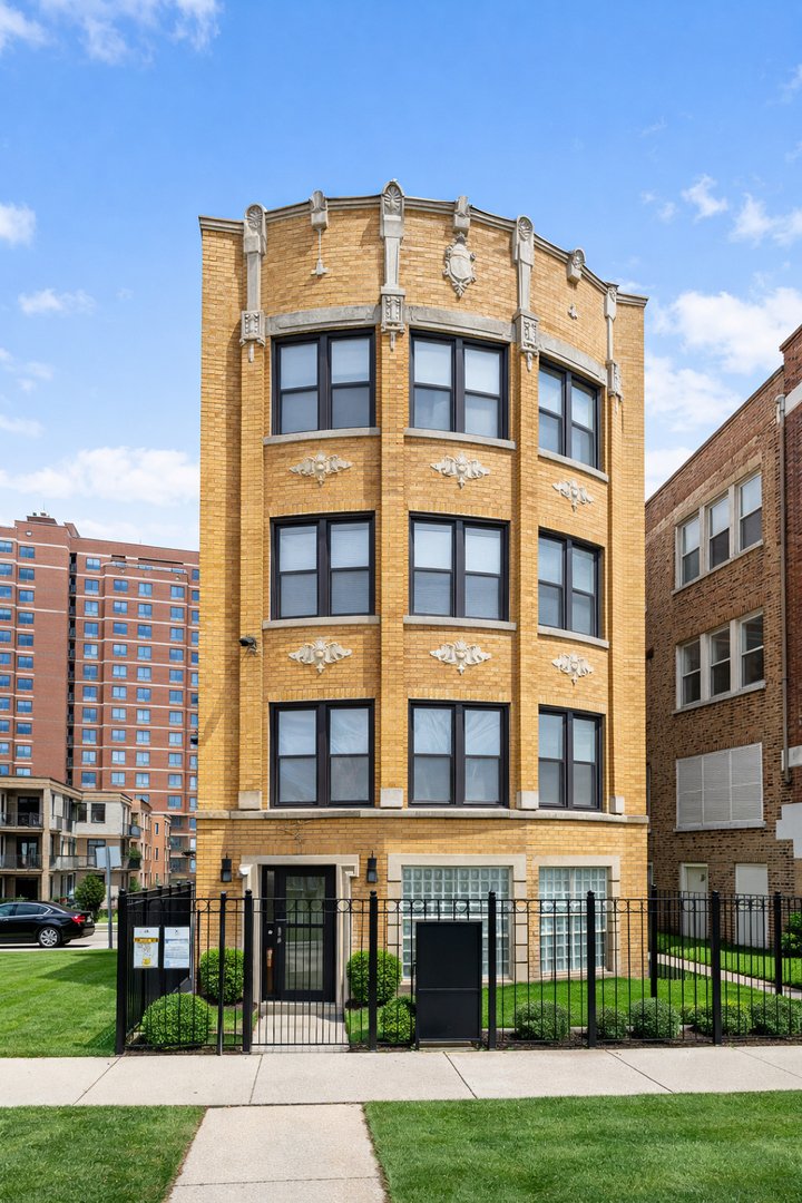 Chicago, Illinois, United States 1 - 17609046