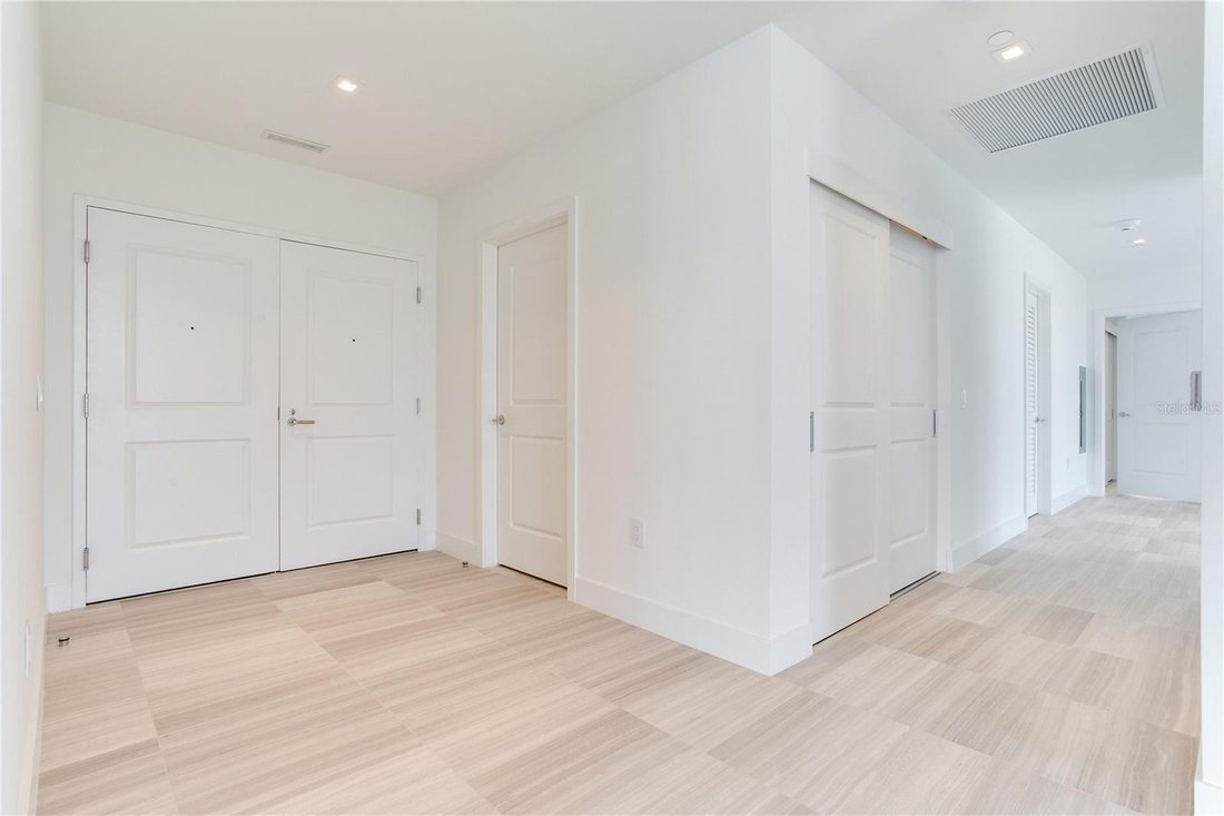 Condo in Tampa, Florida, United States 3 - 17453471