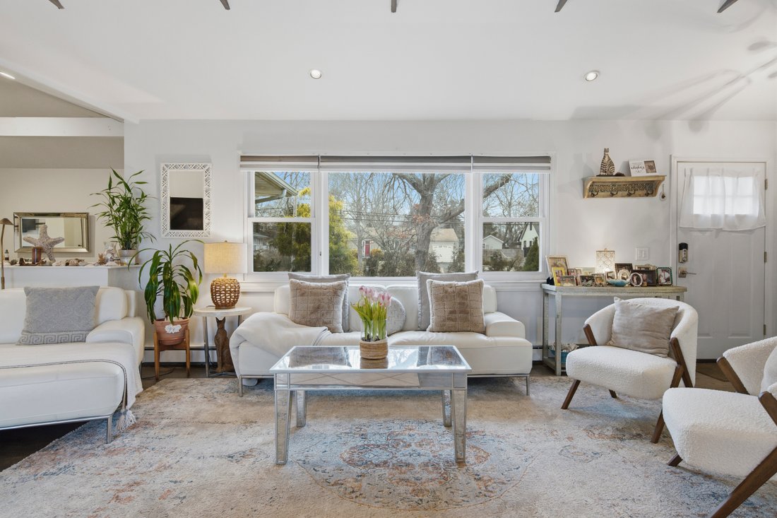 House in Hampton Bays, New York, United States 4 - 17604367