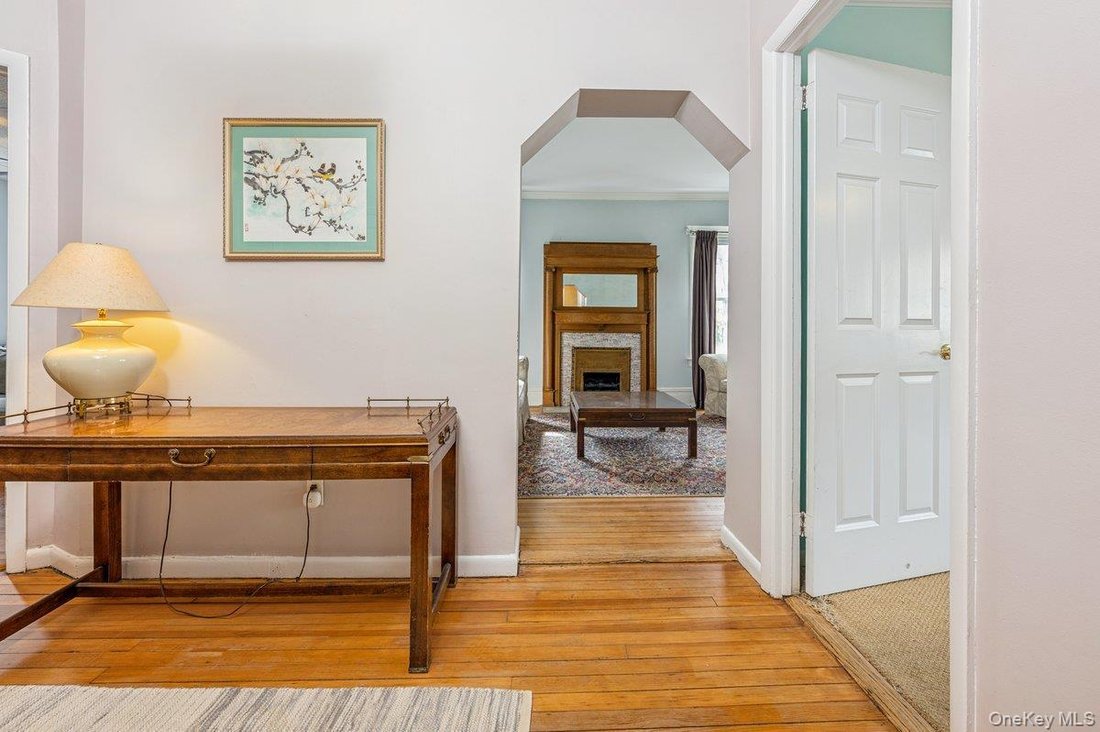 House in Bronxville, New York, United States 5 - 17613076