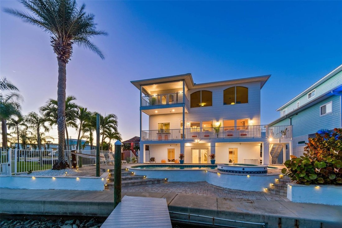 House in Madeira Beach, Florida, United States 4 - 17604416