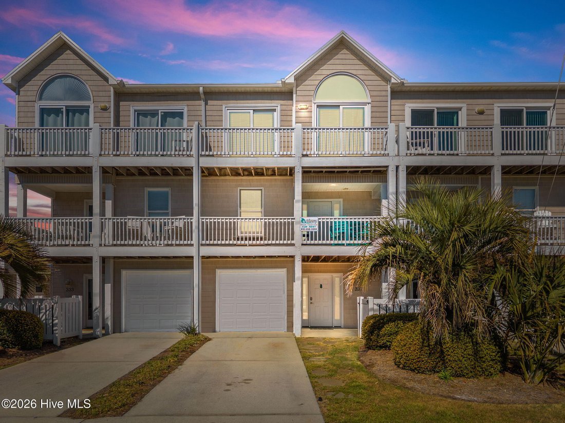 Townhouse in Kure Beach, North Carolina, United States 1 - 17605270
