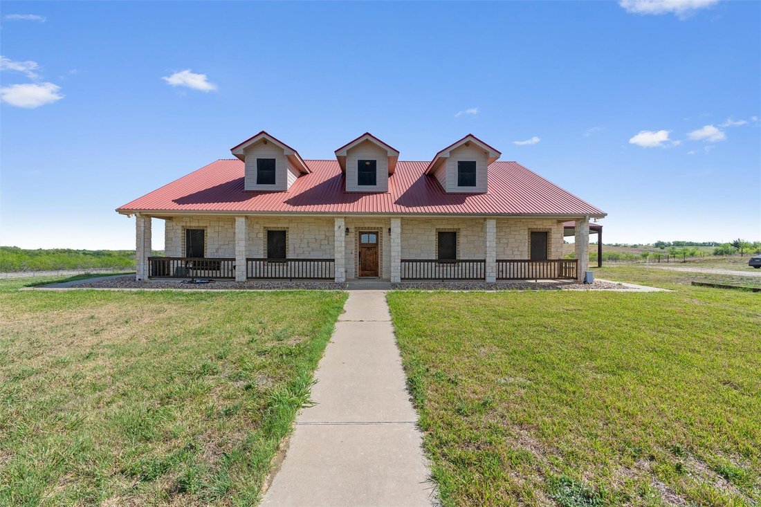 House in Thrall, Texas, United States 3 - 17609627