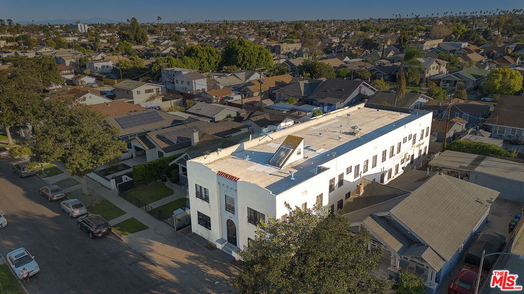 Los Angeles, California, United States 1 - 17606683