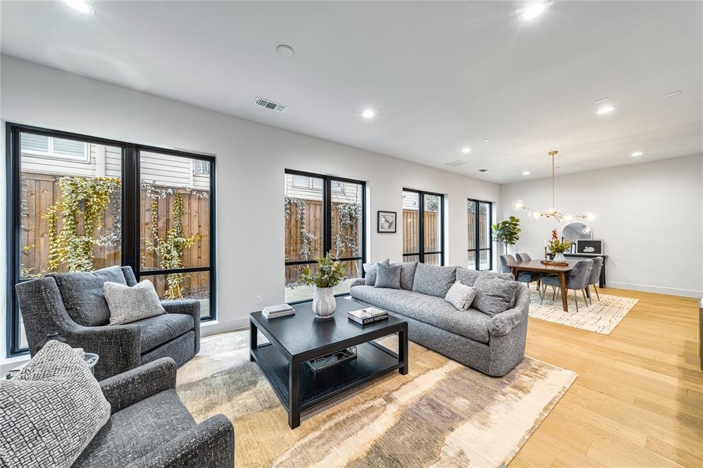 Condo in Dallas, Texas, United States 4 - 17610842