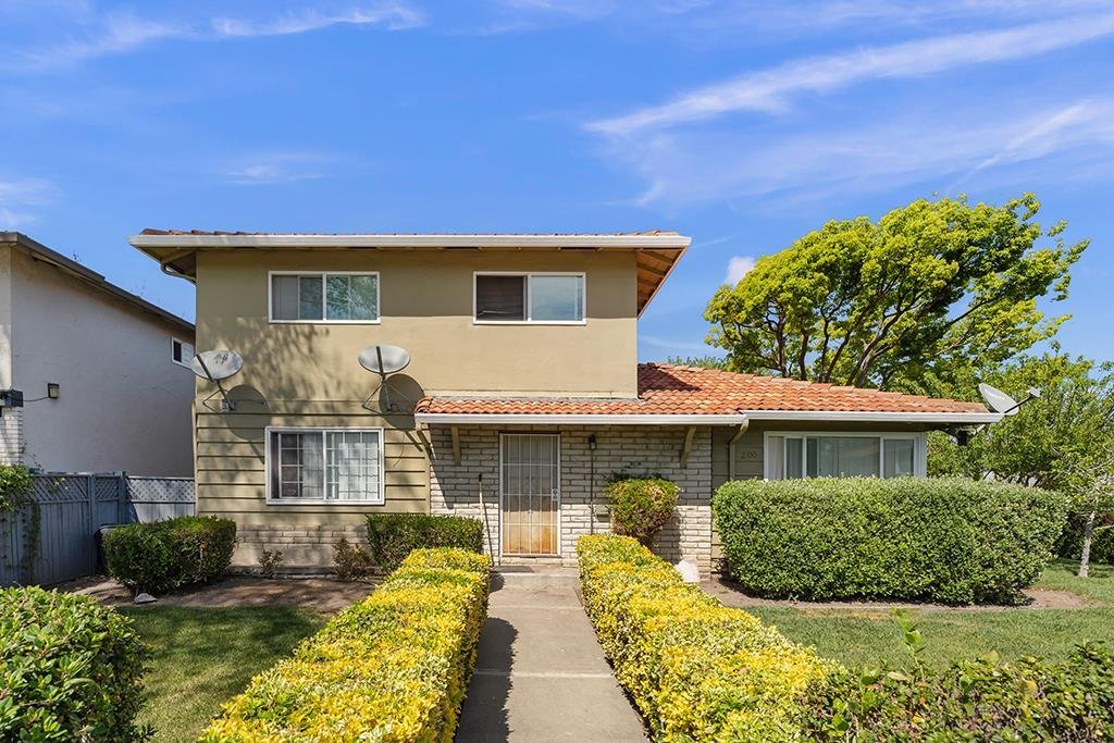 Santa Clara, California, United States 4 - 17600478