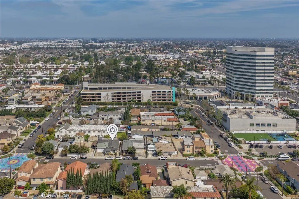Huntington Beach, California, United States 5 - 17607931