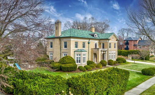 House in Kenilworth, Illinois, United States 1