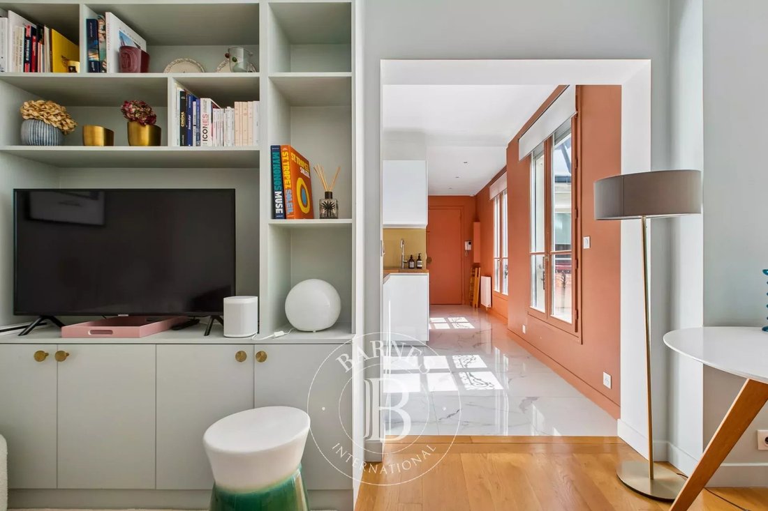 Apartment in Porte Dauphine, Paris 16e Arrondissement, Paris 1 - 17602253