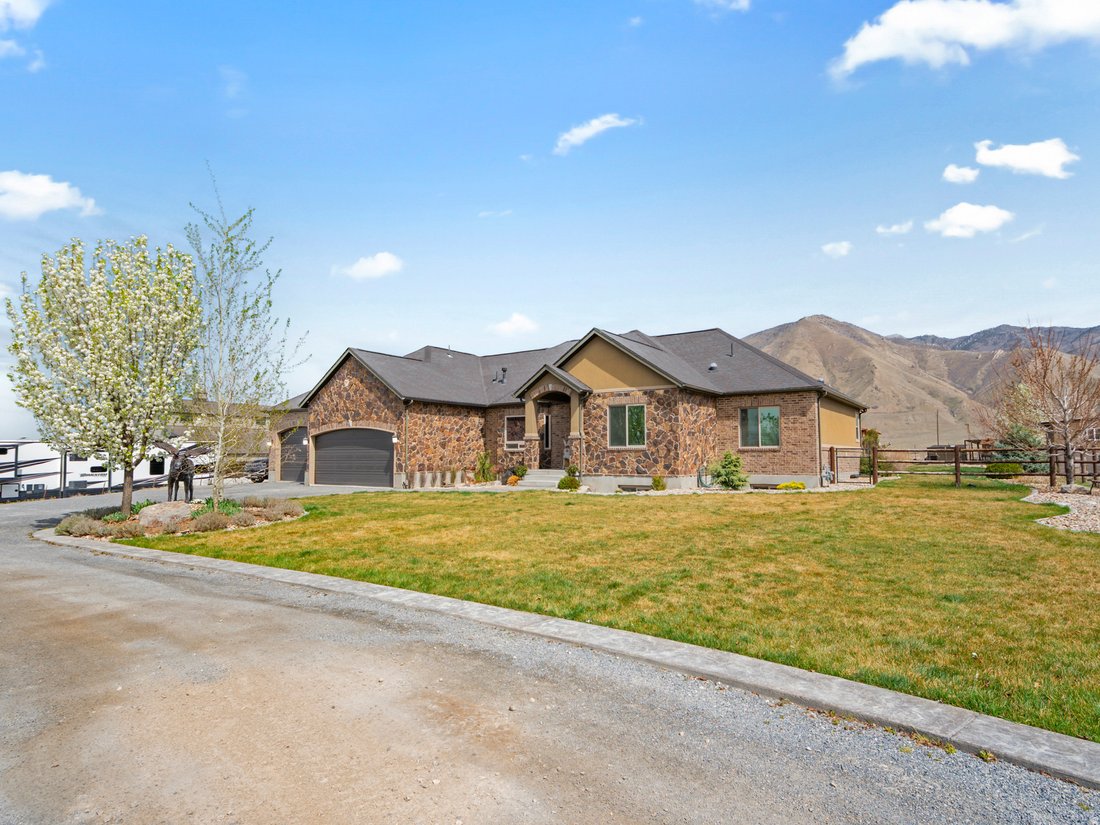 House in Erda, Utah, United States 3 - 17601716