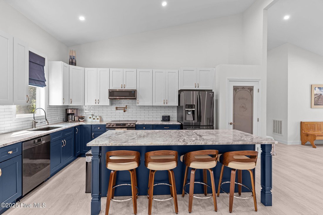 House in Oak Island, North Carolina, United States 4 - 17605188
