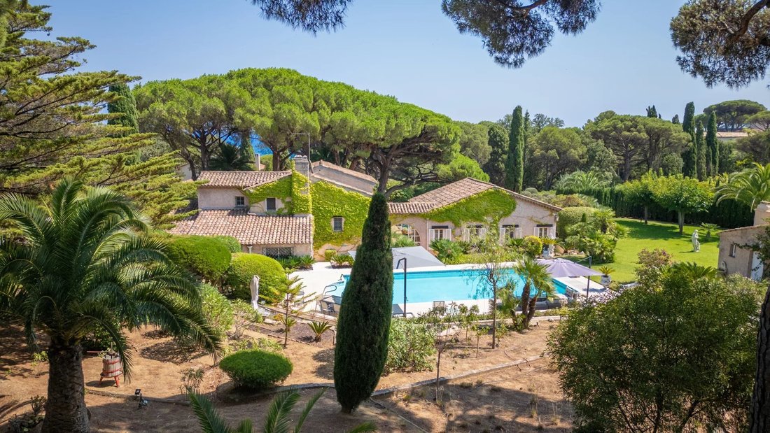 Villa in Nartelle-Noyer-Bellevue-bd des Sardinaux, Sainte-Maxime, France 2 - 17602367