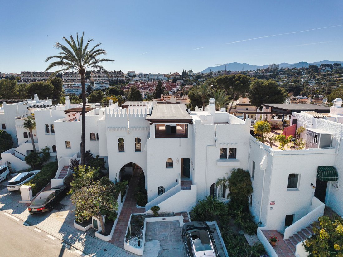 Apartment in Nueva Andalucia, Marbella, Spain 2 - 17600306