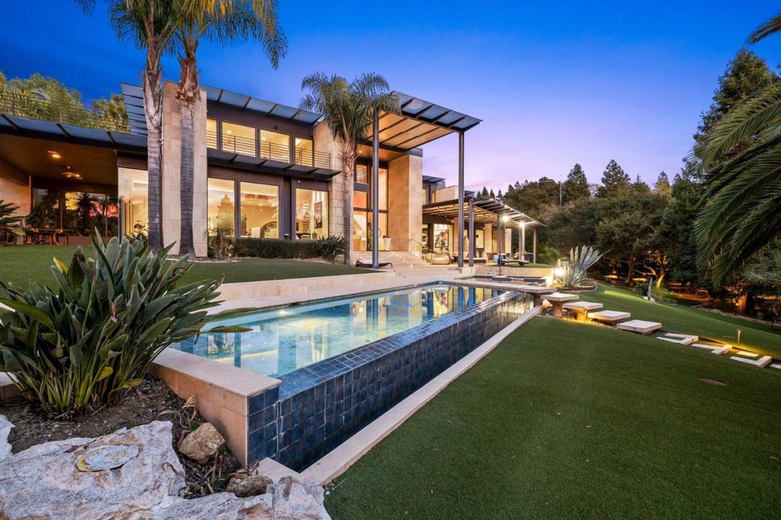 House in Los Altos Hills, California, United States 2 - 17600693