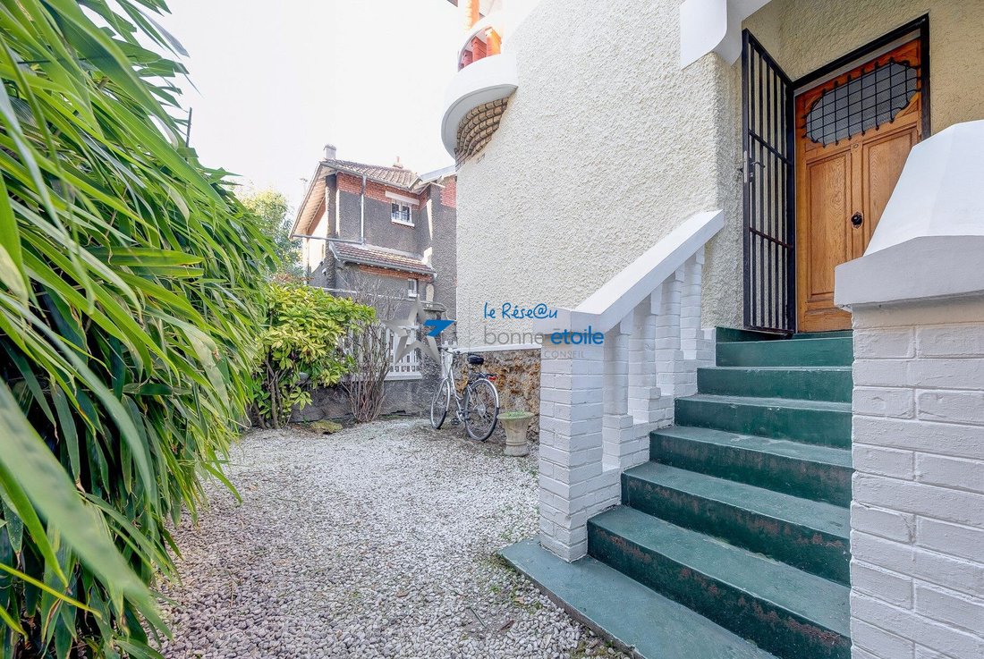 House in Manin-Jaurès, Paris 19e Arrondissement, Paris 2 - 16396284