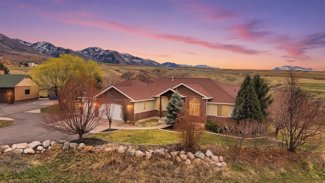 House in Hyrum, Utah, United States 2 - 17601859
