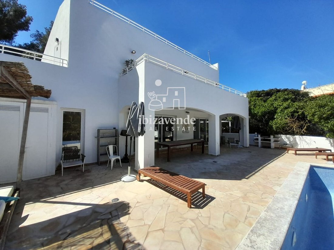 Villa in Santa Eularia des Riu, Balearic Islands, Spain 1 - 17599613