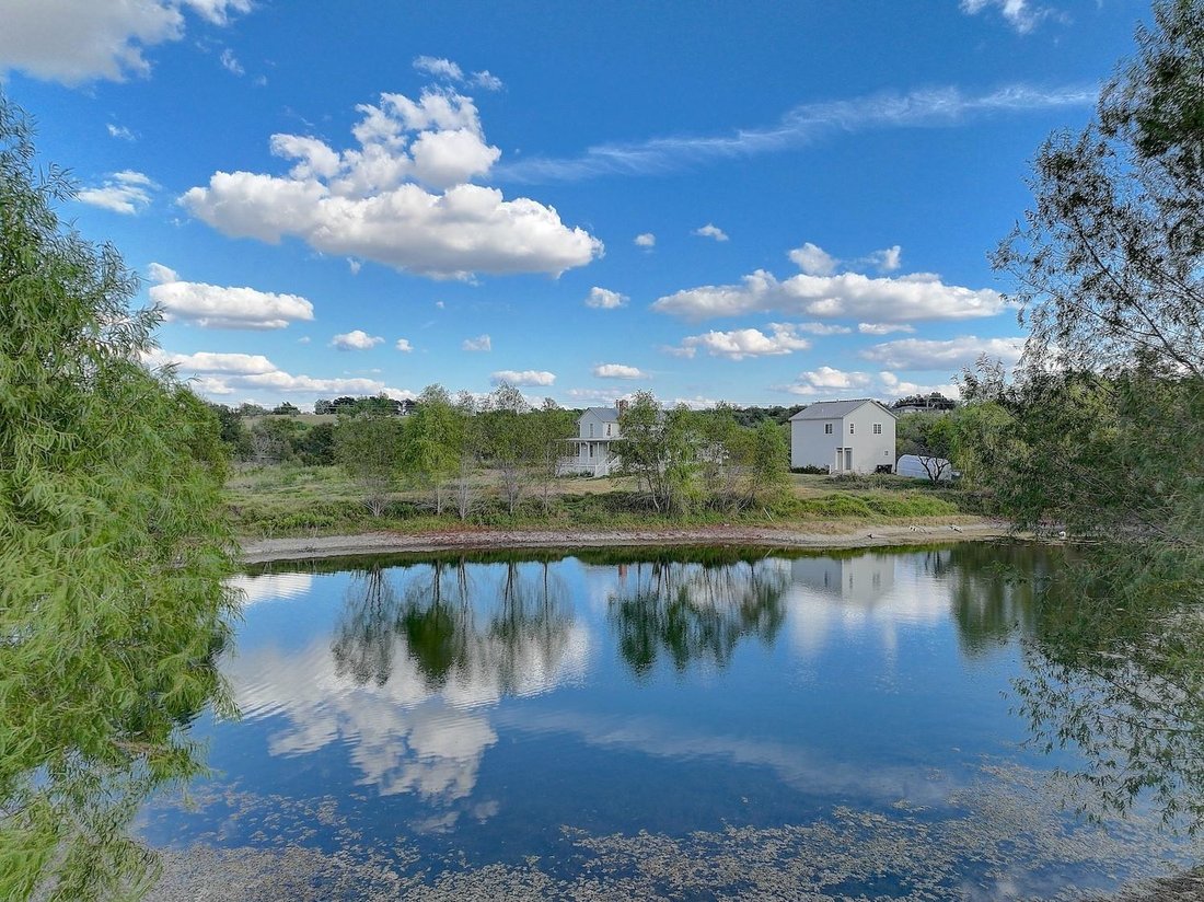 House in Coupland, Texas, United States 1 - 17609803