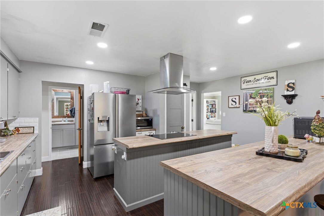 House in Lometa, Texas, United States 1 - 17601388
