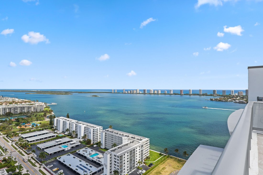 Condo in Lake Park, Florida, United States 4 - 17613415
