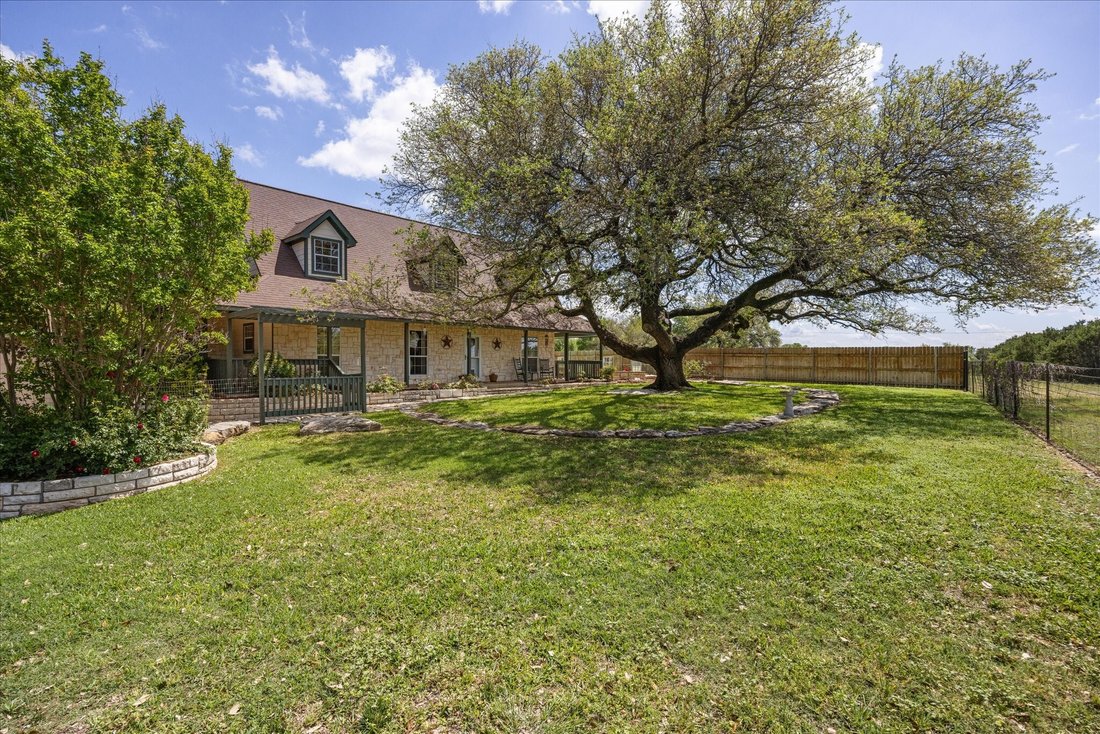 Farm Ranch in Granbury, Texas, United States 2 - 17598555