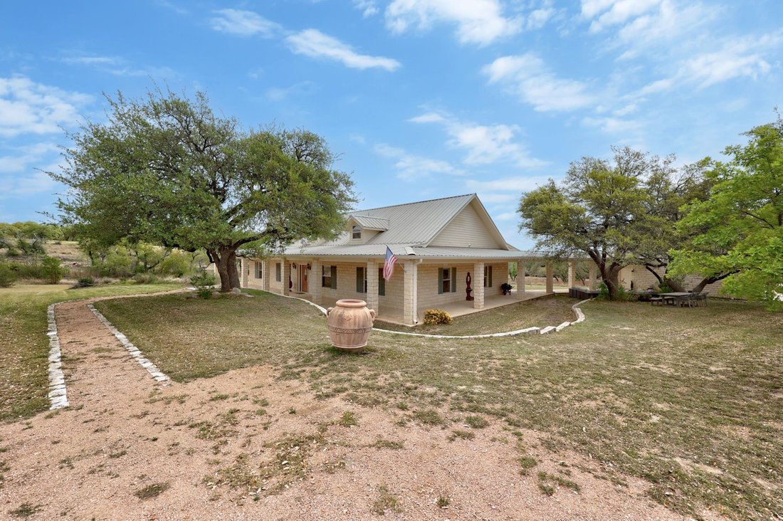 House in Spicewood, Texas, United States 1 - 17609579