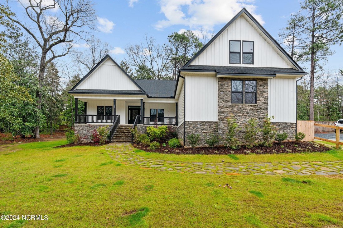 House in Southern Pines, North Carolina, United States 1 - 17605727