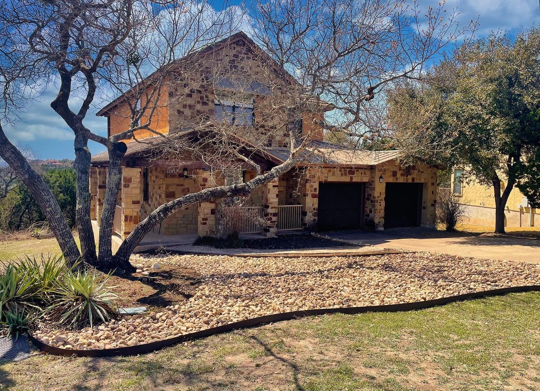 House in Jonestown, Texas, United States 1 - 17609094