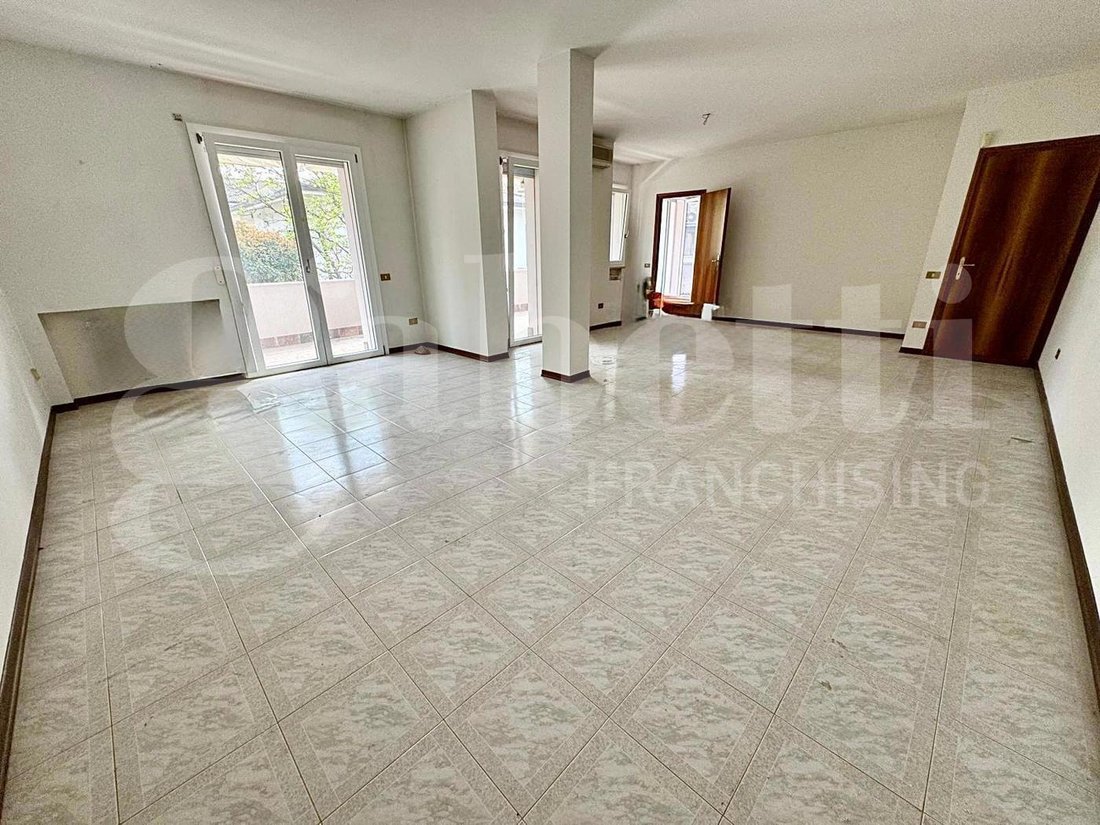 Apartment in Castelfranco Veneto, Veneto, Italy 1 - 17612049