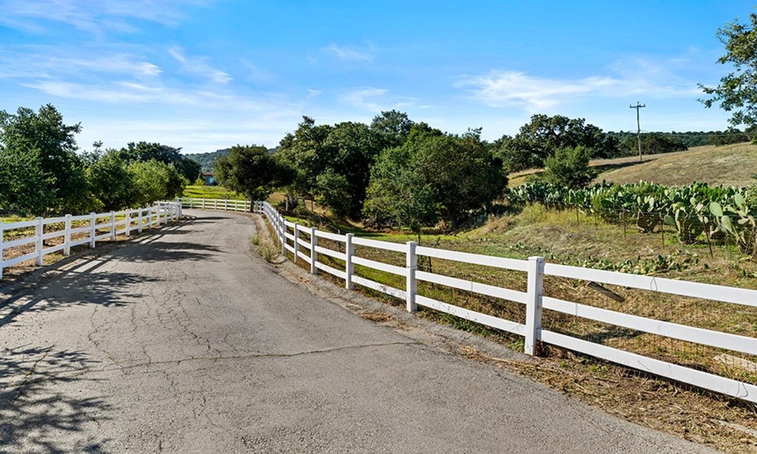 House in San Juan Bautista, California, United States 2 - 16693748