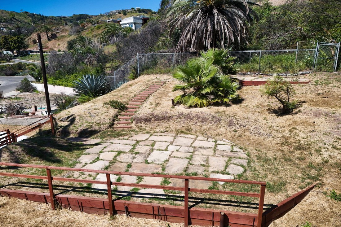 Land in Los Angeles, California, United States 5 - 17614446