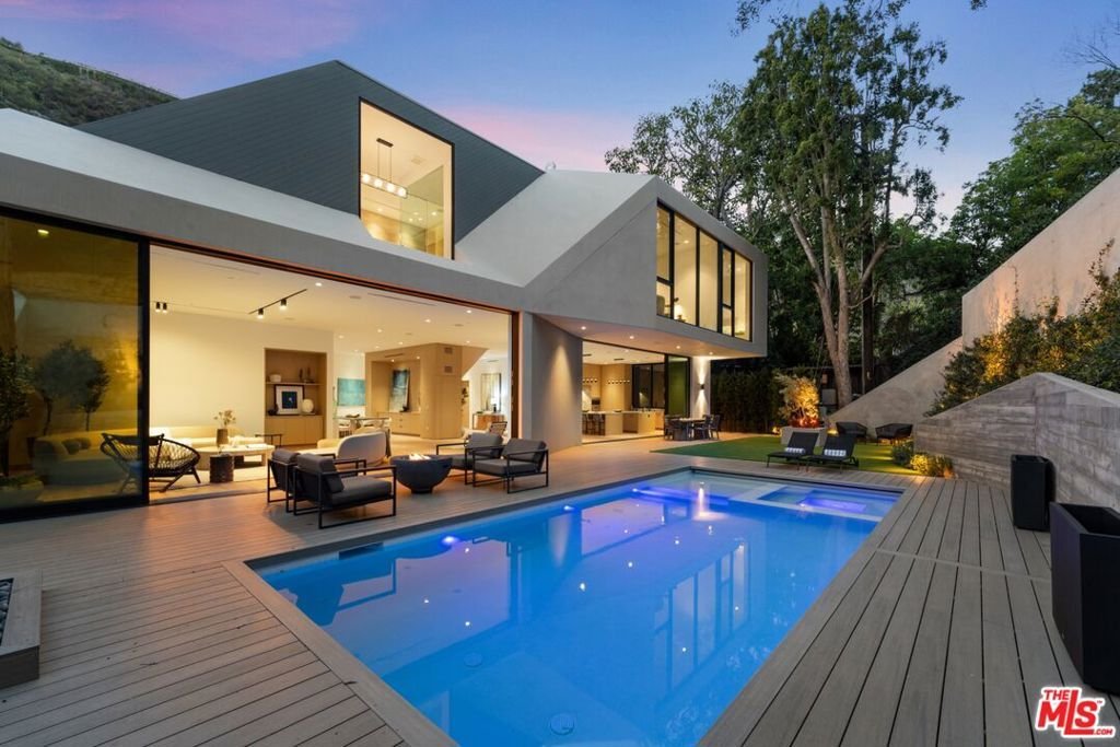 House in Los Angeles, California, United States 1 - 17606624
