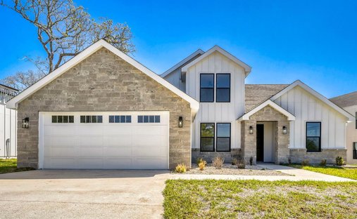 House in Bastrop, Texas, United States 1