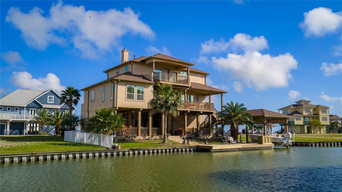 House in Hitchcock, Texas, United States 1 - 17609758