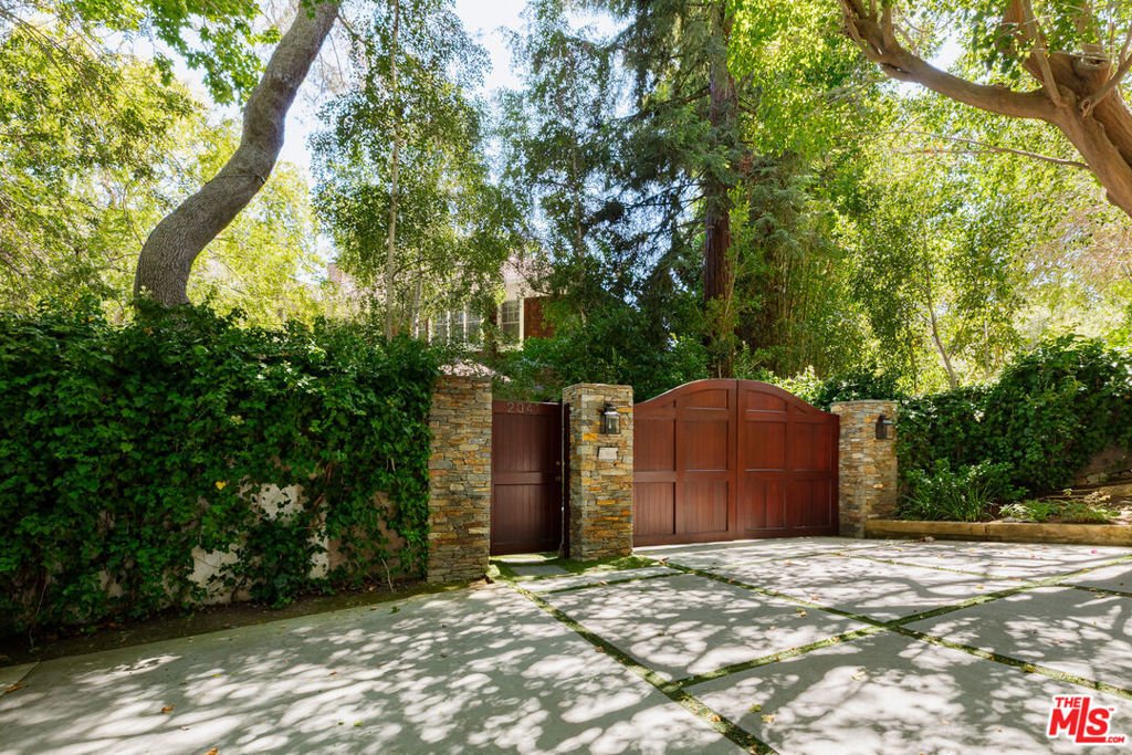 House in Los Angeles, California, United States 3 - 17606714