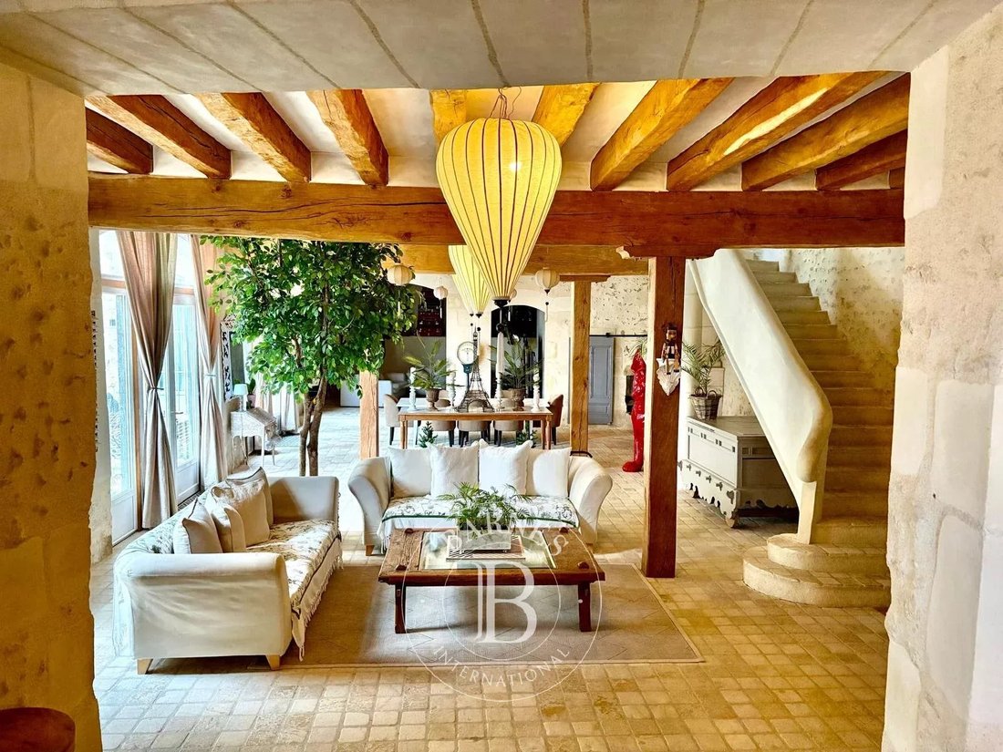 Estate in Vernou-sur-Brenne, Centre-Val de Loire, France 1 - 17602456