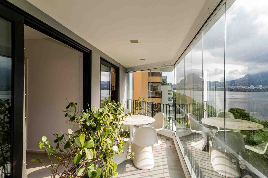 Apartment in Rio de Janeiro, State of Rio de Janeiro, Brazil 2 - 17598442