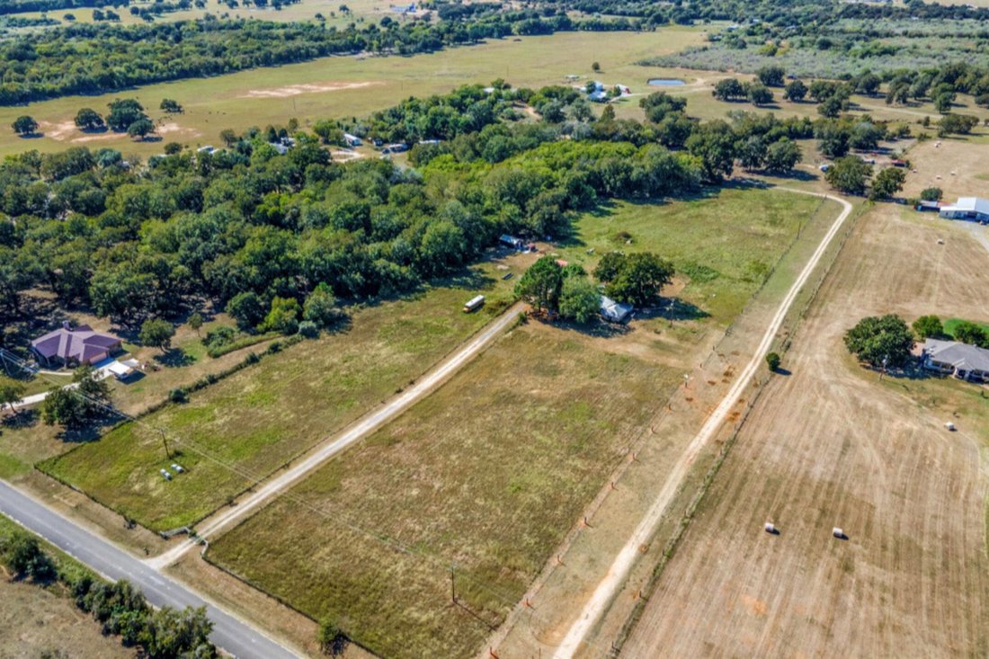 House in Elgin, Texas, United States 2 - 17609755