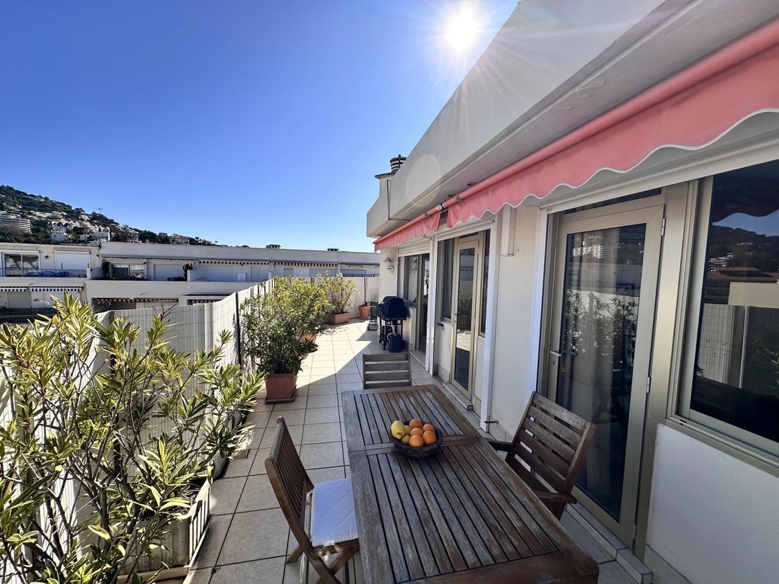 Apartment in La Source, Cannes, France 2 - 17134325